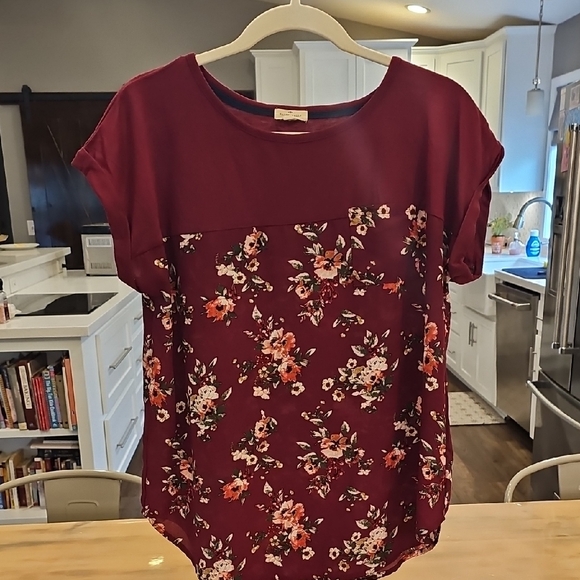 Tops - Floral Burgundy Top